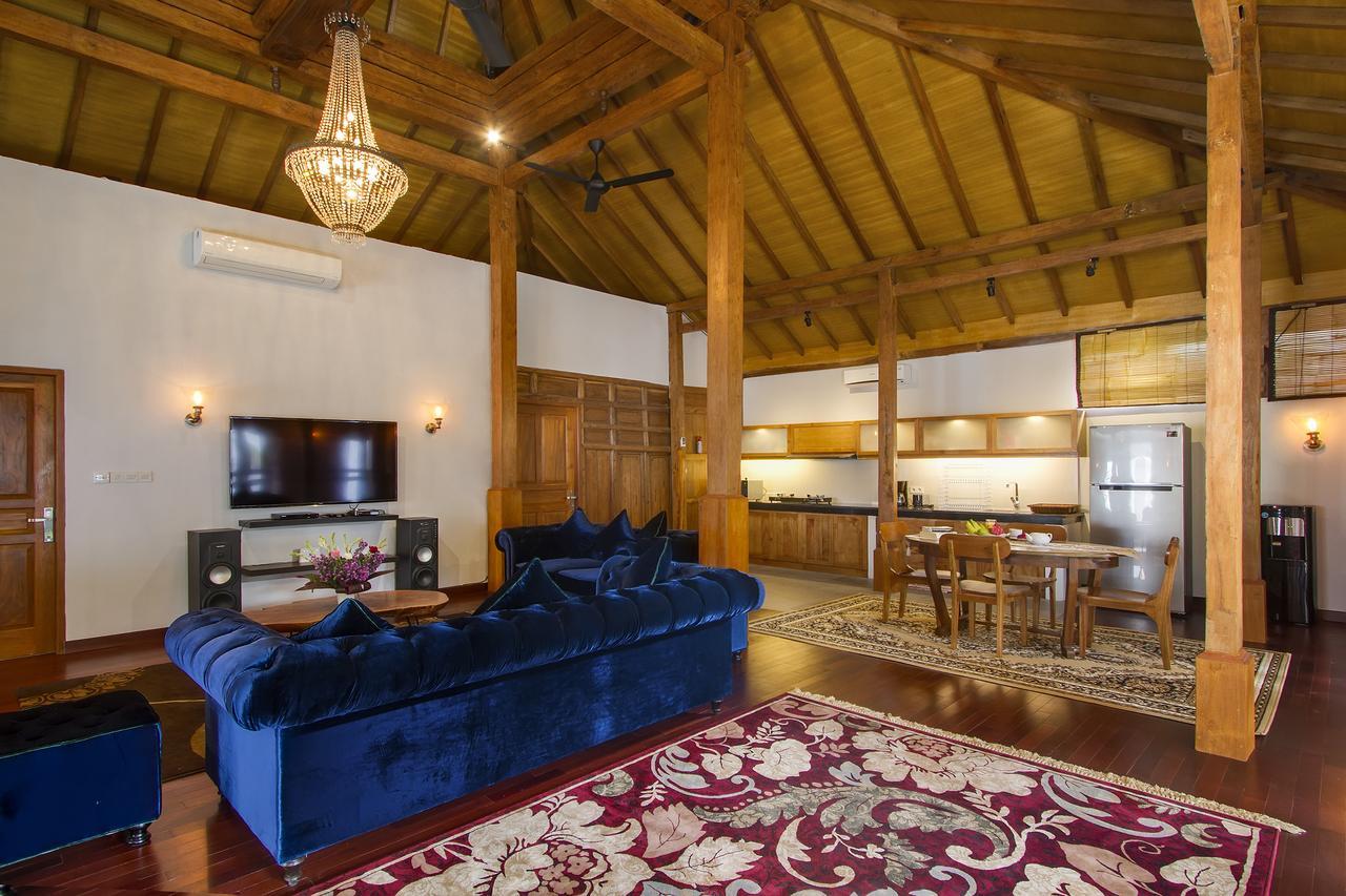 Villa Joglo Jagat Seminyak Exterior foto